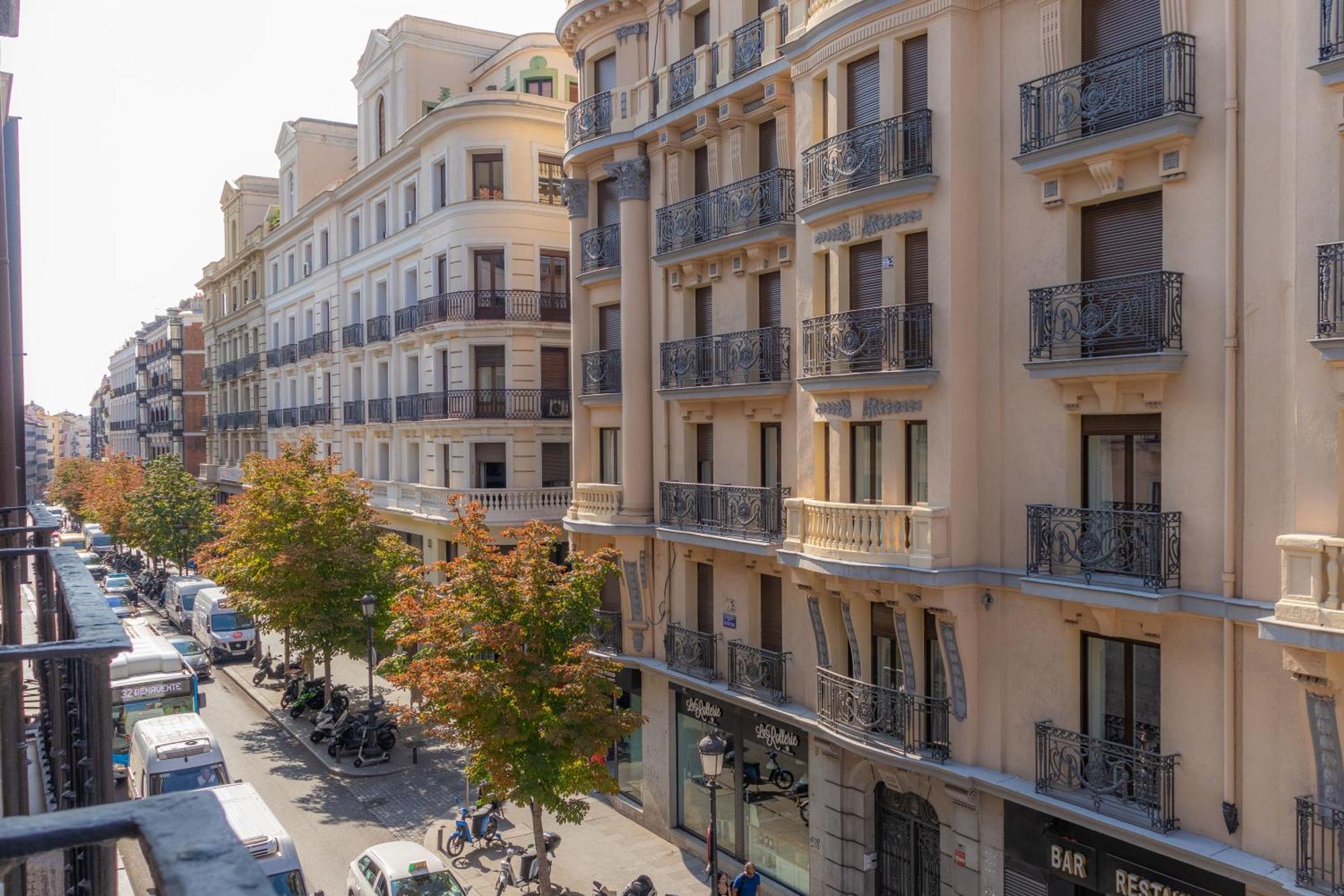 Apartamentos Madrid Exterior foto
